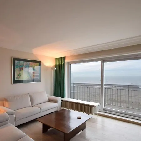 Apartamento Sleek W Dual Terraces De Haan